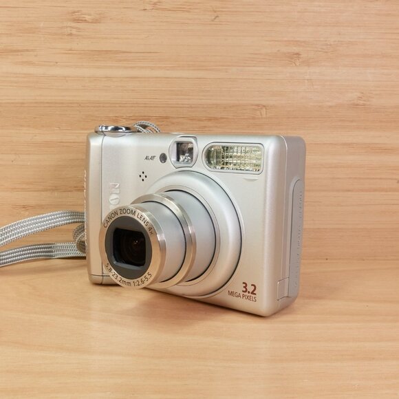 Canon PowerShot A510 Digital Camera / 3.2MP / 4× Optical Zoom / Tested - Picture 1 of 8